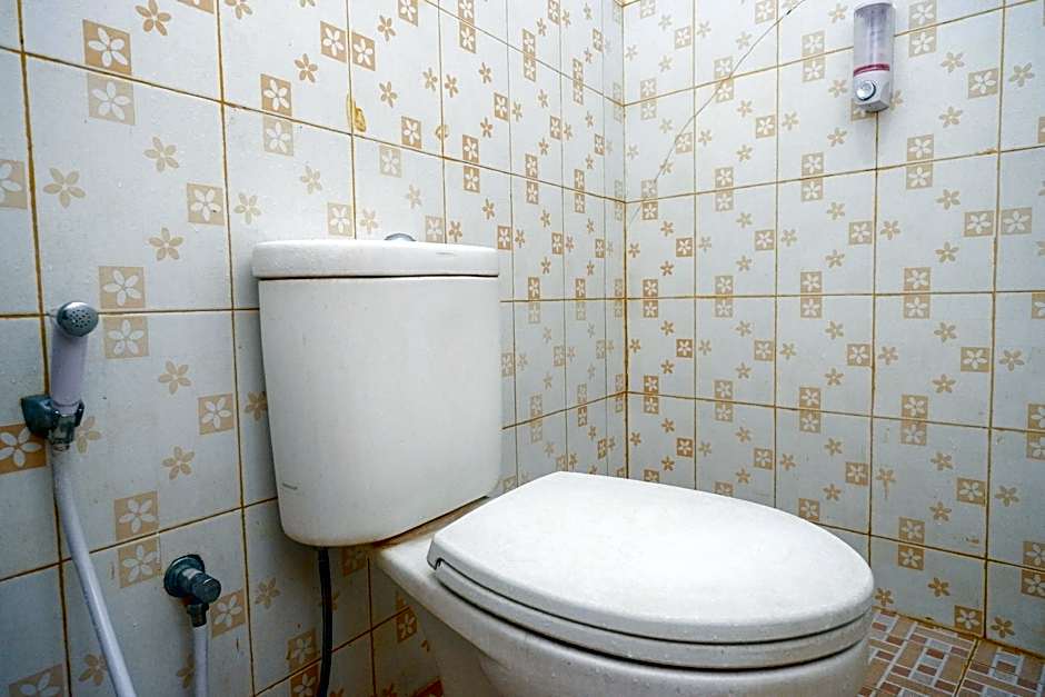 Urbanview Hotel Platinum Parepare