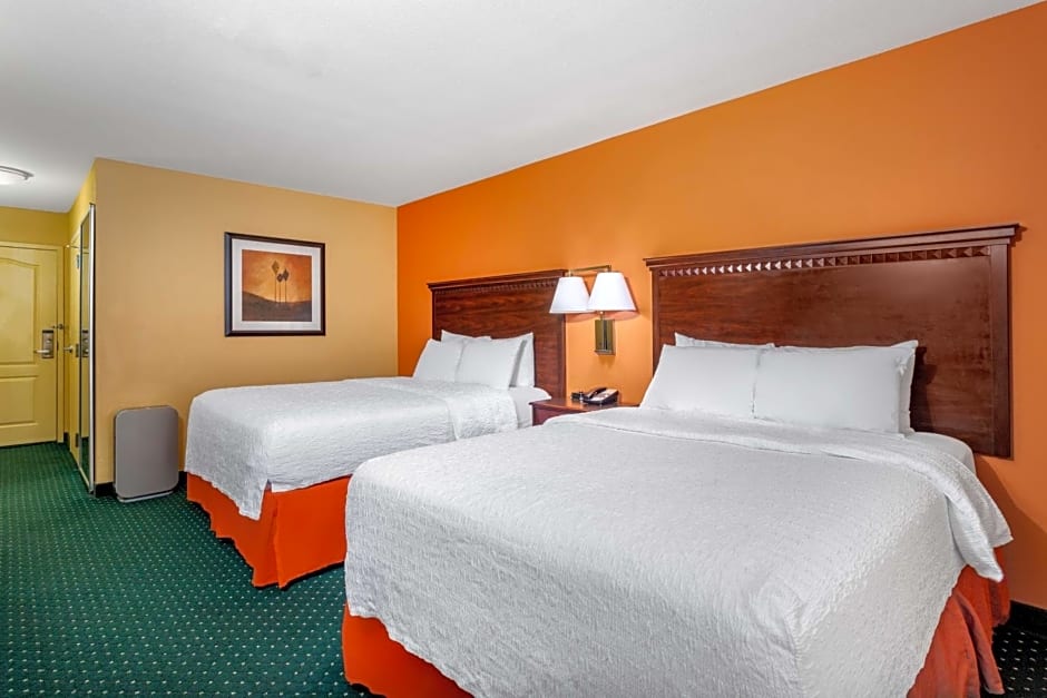 Hampton Inn By Hilton & Suites Sacramento-Elk Grove Laguna I-5