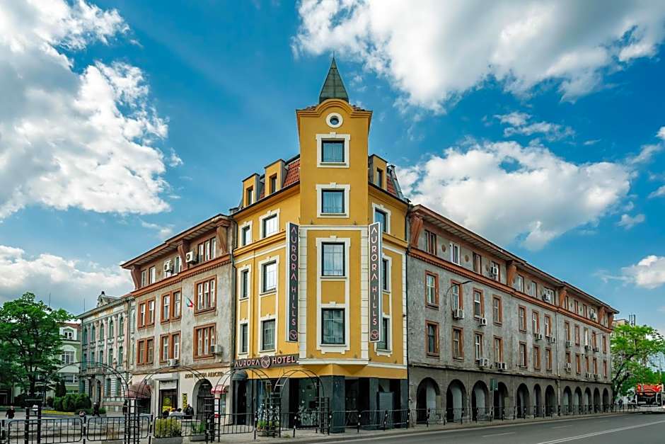 Aurora Hills Hotel