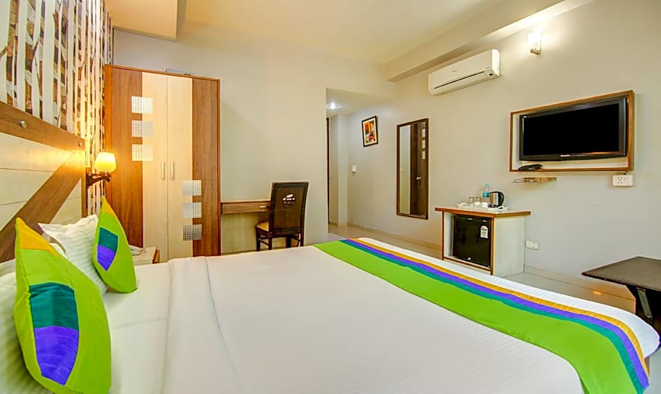 Treebo Rockwell Plaza