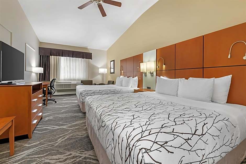 Best Western Plus Silver Saddle Inn