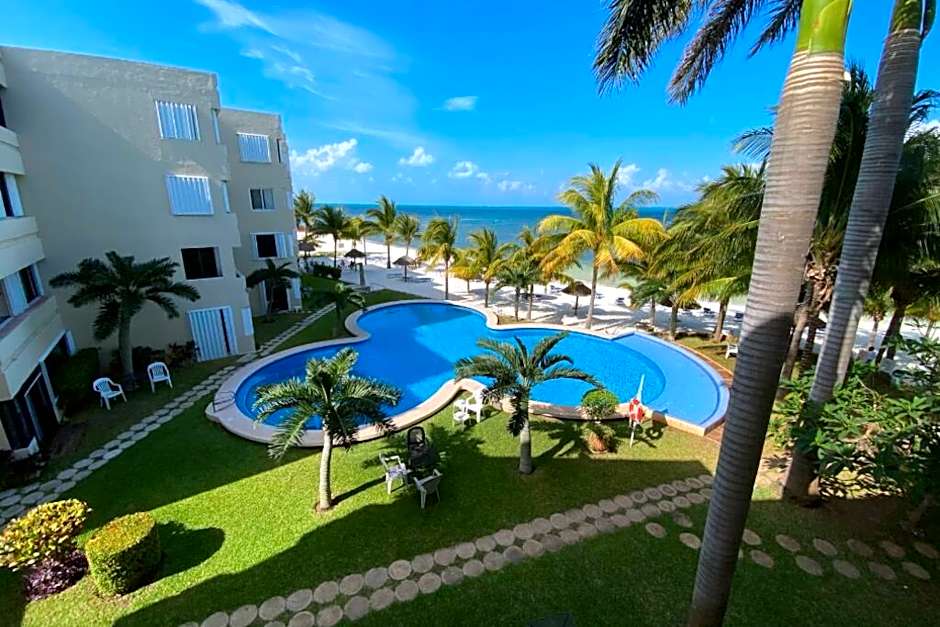 Oceanfront Condo BM By Andiani