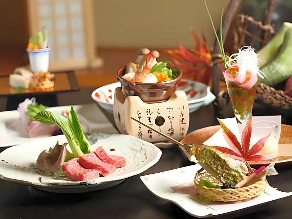 Uematsuya Ryokan Hotel