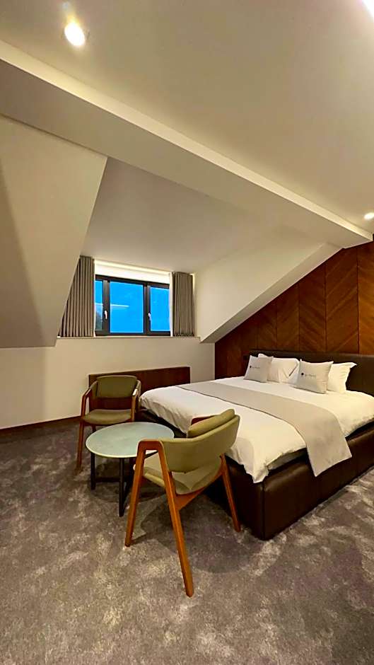 Hôtel Restaurant & Spa Les Planets