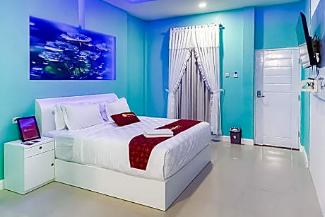 RedDoorz Premium Hotel Sopo Holong Sibolga
