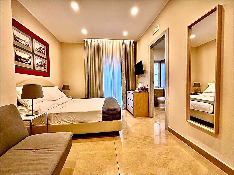 MDC LUXURY ROOMS NAPLES