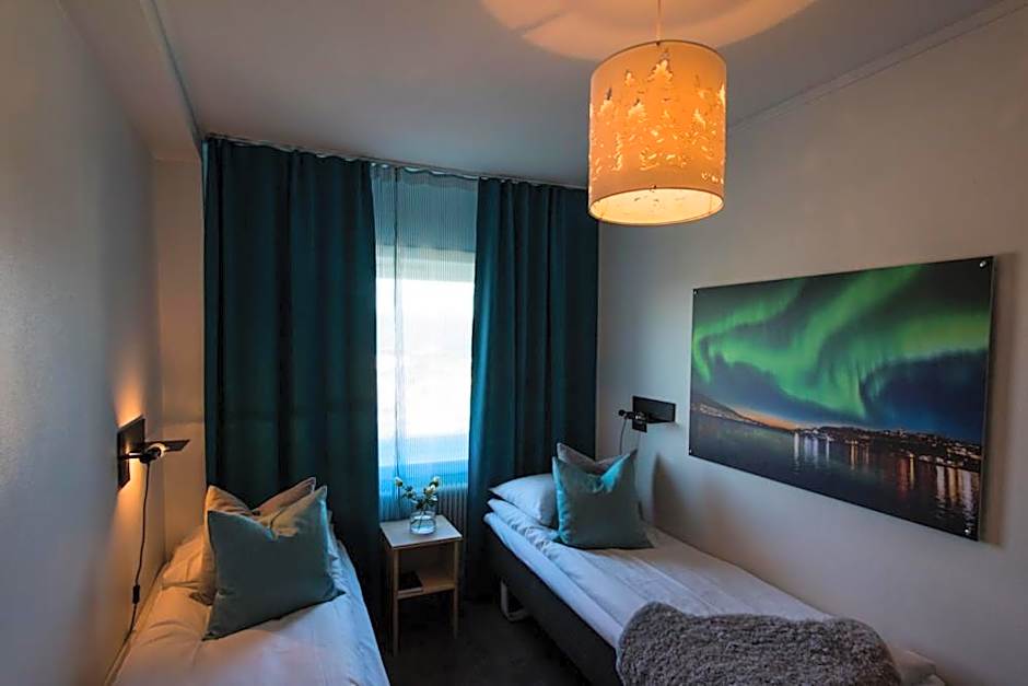 Breidablikk Guesthouse