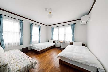 Triple Room with Mountain View