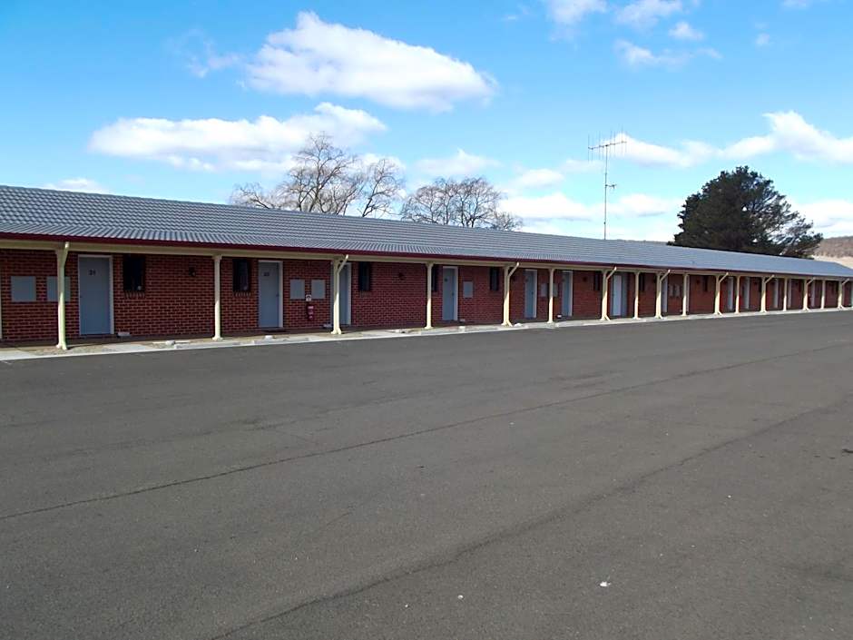 Bushman's Motor Inn