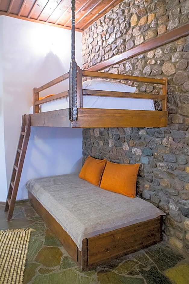 Oikoperiigitis Hotel