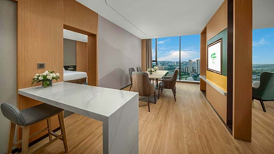 Holiday Inn Luzhou Longjian By IHG