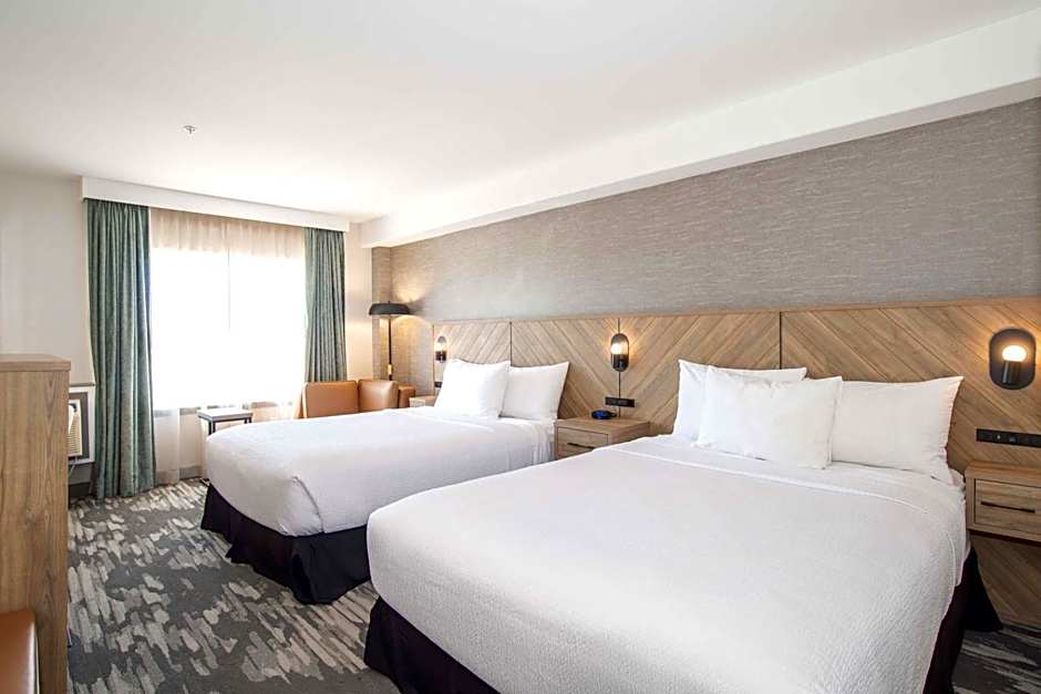 Sandman Hotel & Suites Regina
