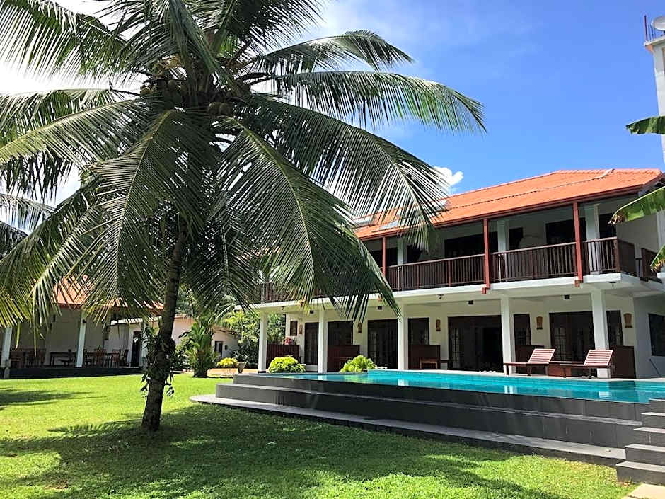 Lagoon Bentota Hotel