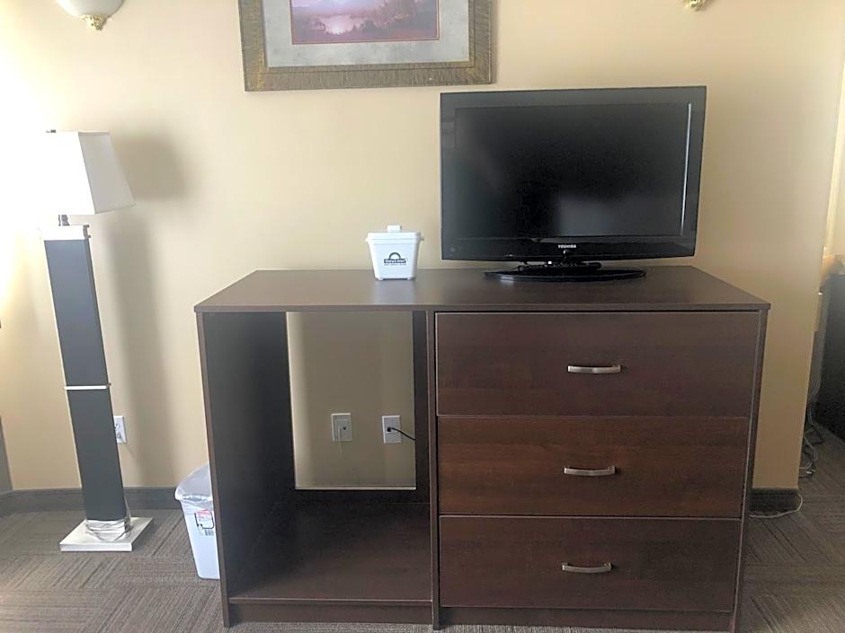 Days Inn by Wyndham Hinton