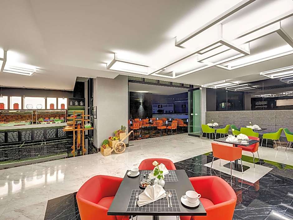 Novotel Sharjah Expo Centre