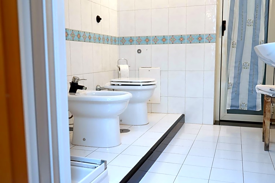 B&B Privileged – Pollena Trocchia, CO