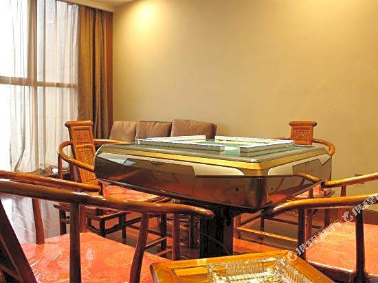 Four Seasons Green Teng Hotel (Outlets Airport Branch)