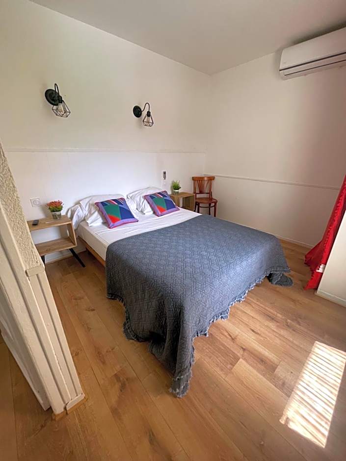 Ezz'Hotel Canet