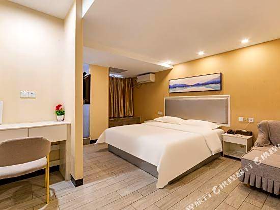 Inhouse Apartment (Guangzhou Gangding Subway Station)