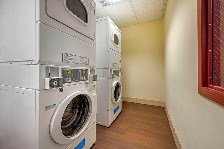 Mainstay Suites Grantville