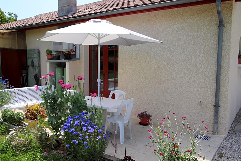 LE Gîte DE LA GRANGE DE BROUSTIC
