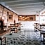 Tarcin Alacati Otel