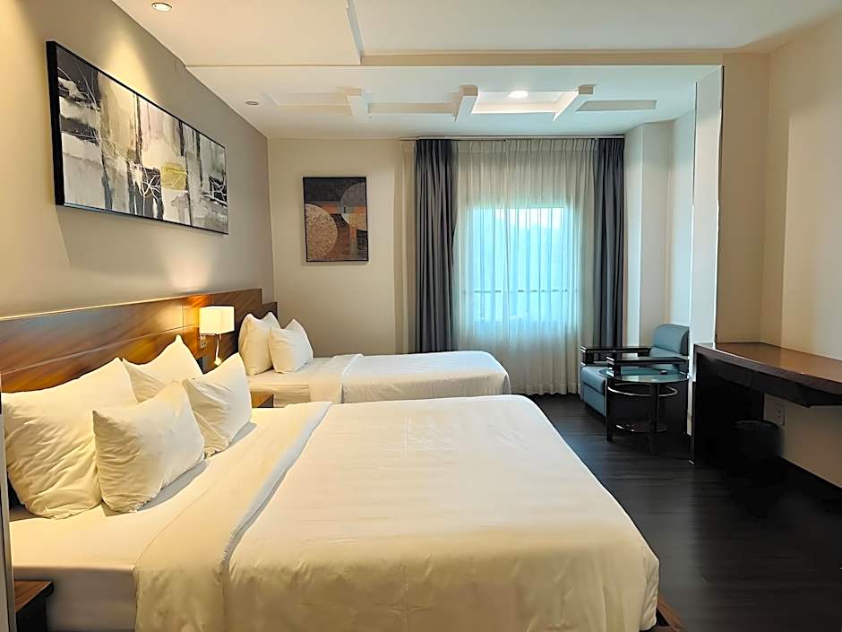 Central Park Saigon Hotel