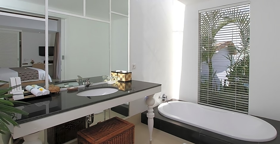 The Kanjeng Suites Seminyak