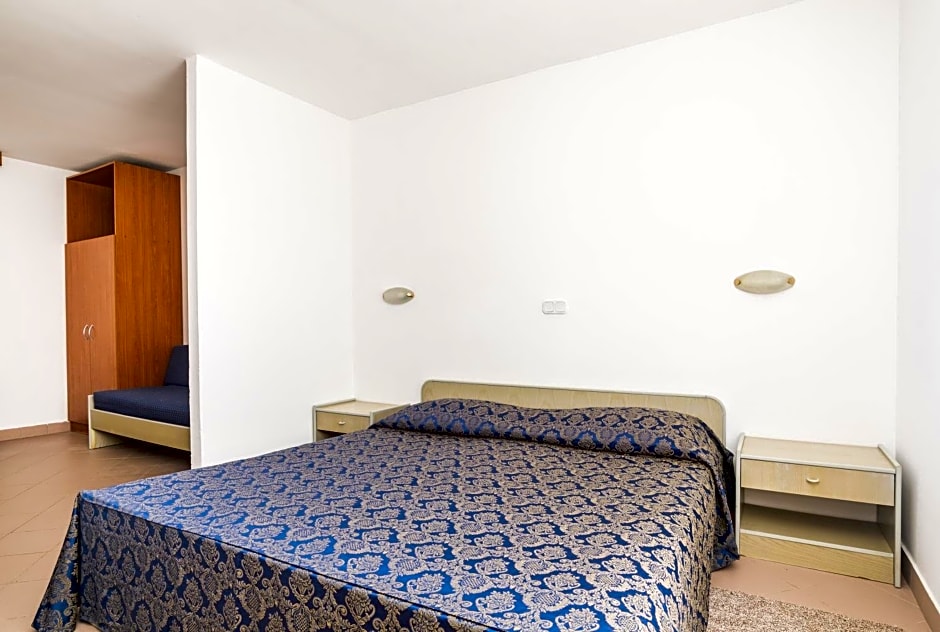 Apartments Polynesia Plava Laguna