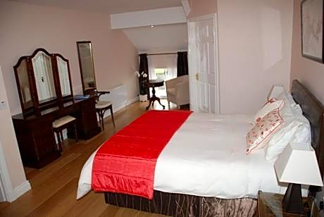 Deluxe Double Room with Garden View
