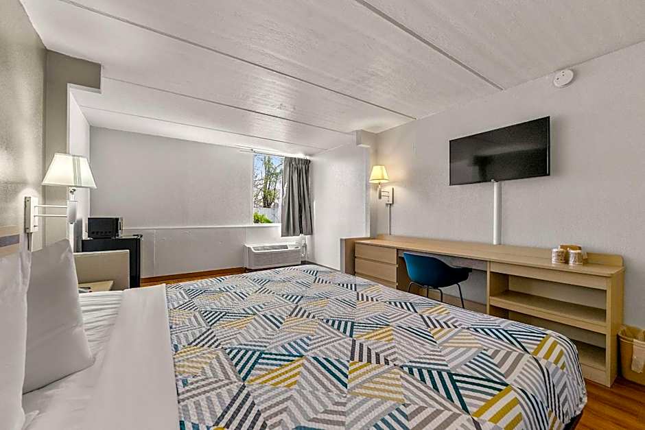 Motel 6-Decatur, GA