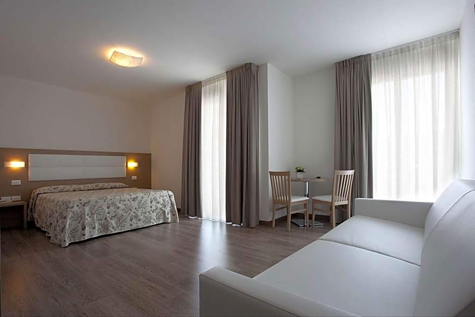 Hotel Columbia & Ninfea