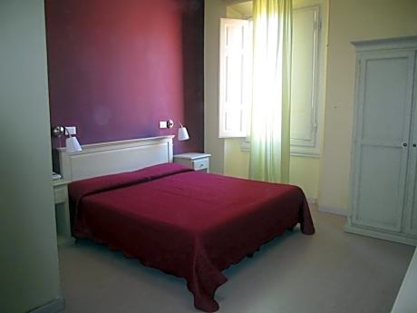 Standard Double or Twin Room with Private Bathroom