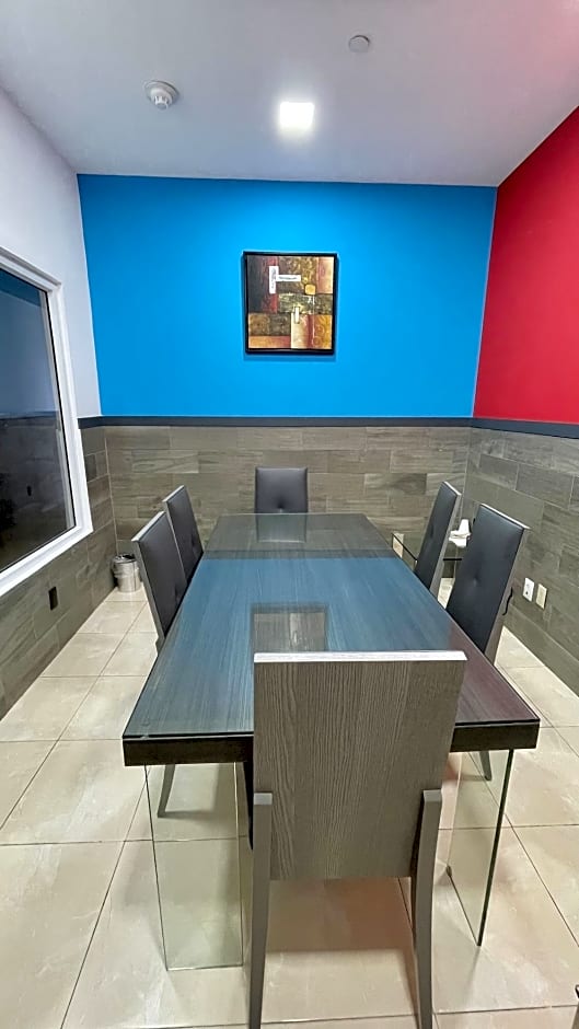 Beverly Hills: Hotel & Business