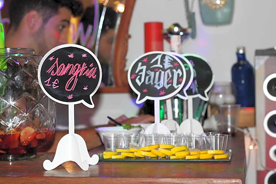 Olé Backpackers Hostel