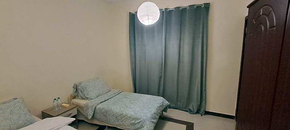 Top House Zayed Airport AUH