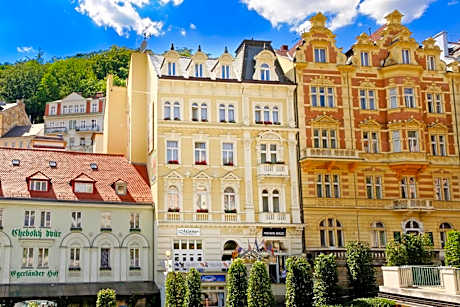 Hotel Heluan