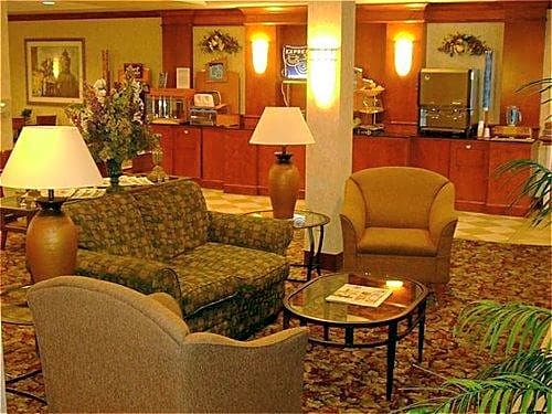 Holiday Inn Express Milwaukee N-Brown Deer/Mequon