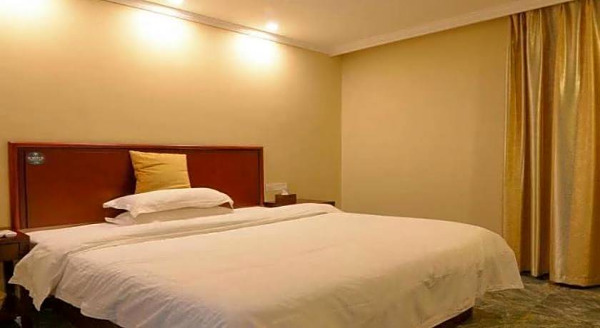 GreenTree Inn Zhenjiang DingMaoQiao Road WoDe Square Express Hotel