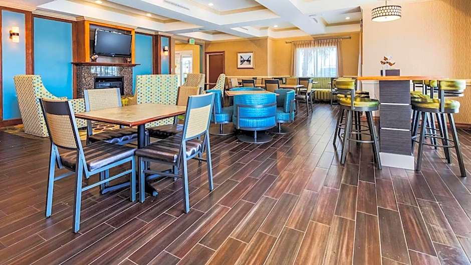 Comfort Inn & Suites Waco Woodway