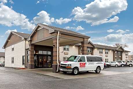 Econo Lodge Airport - Milwaukee