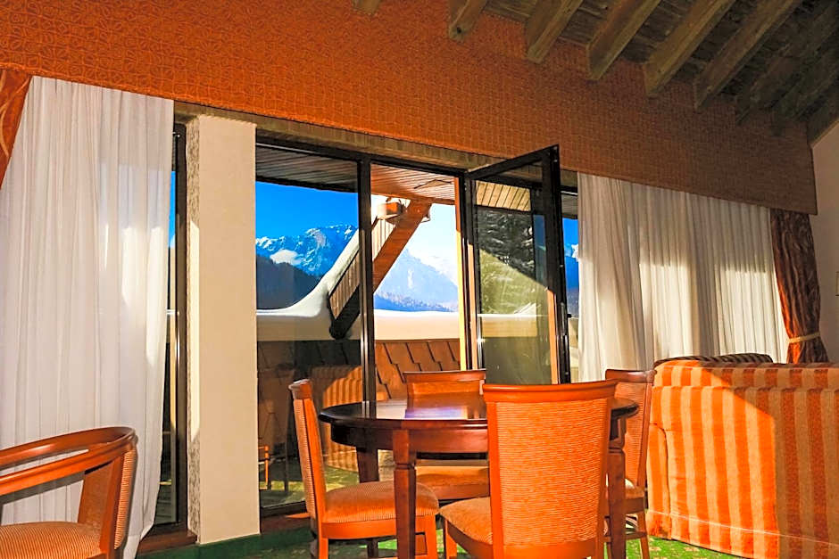 Lux Garden Hotel