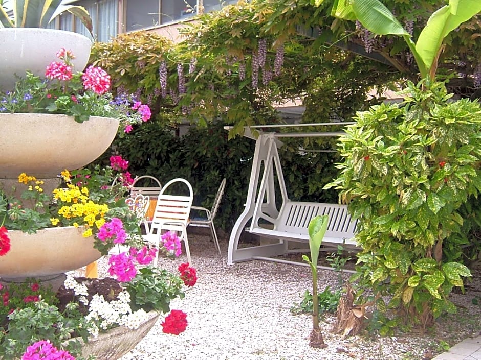NOIDUE Hotel