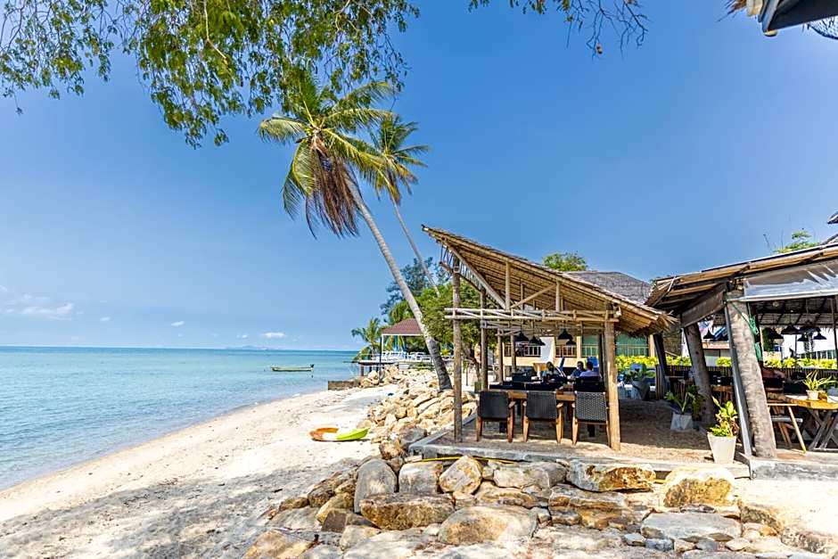 Absolute Beachfront Villas