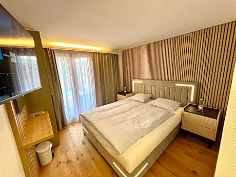 Queen Room with Balcony