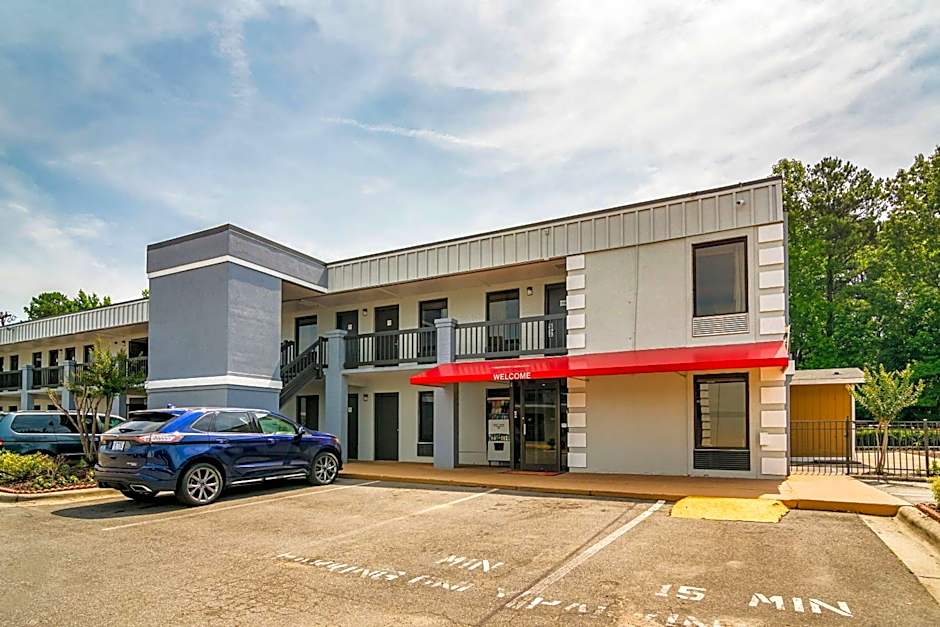 Econo Lodge Research Triangle Park