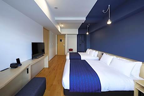 Grand Twin Room - Non-Smoking