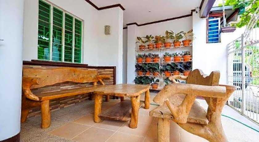 Mayon Backpackers Hostel