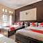 OYO 820 Abad Baru Hotel