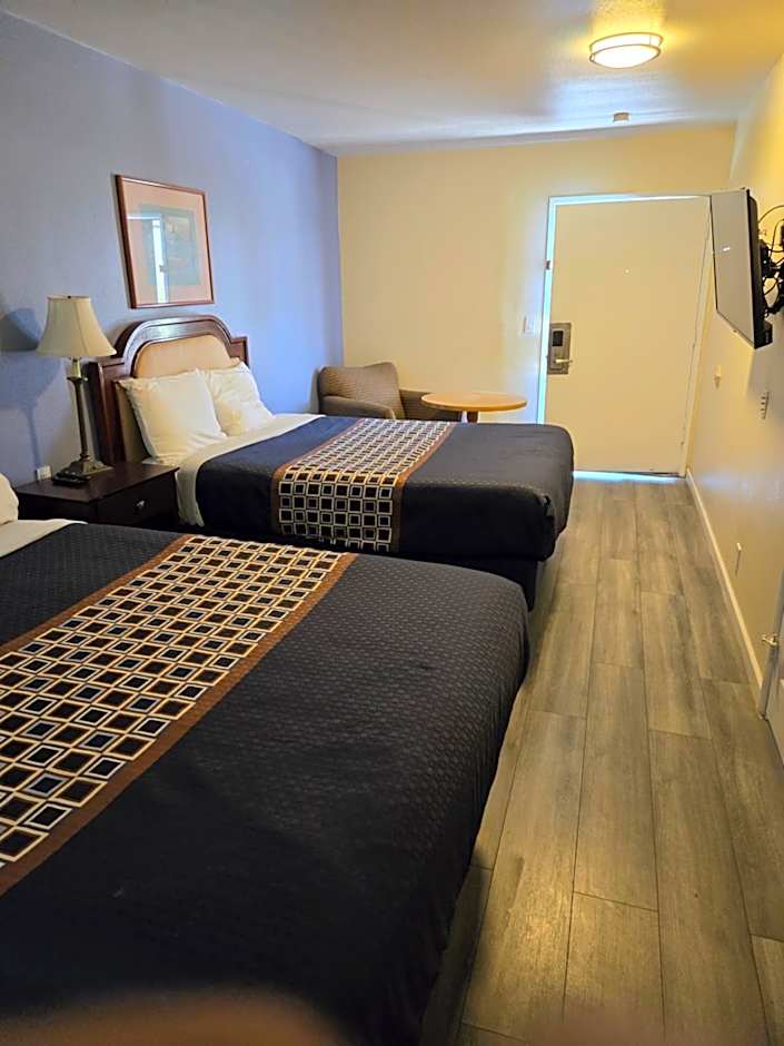 Rodeway Inn & Suites